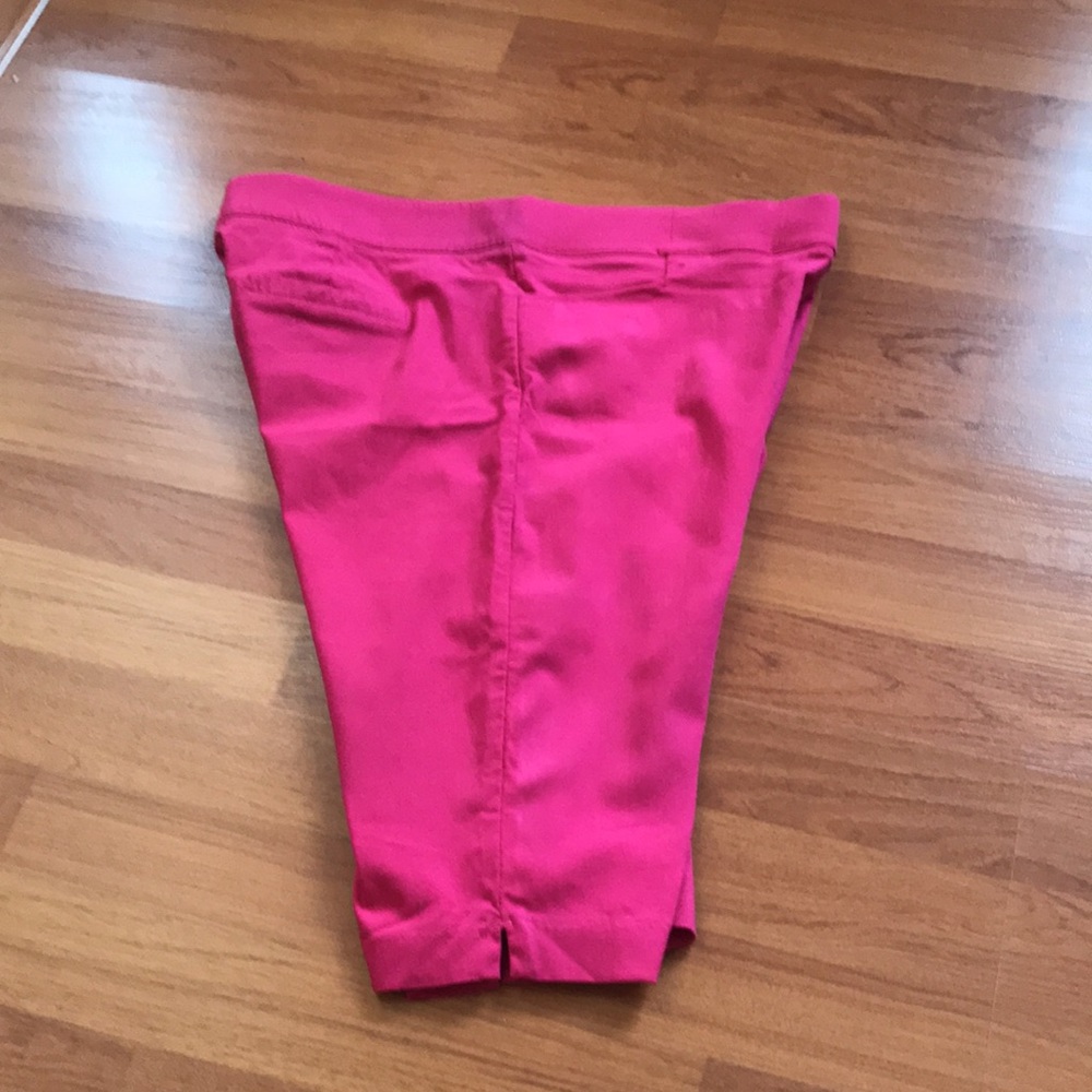 89th & Madison Women’s Pink Stretch Bermuda Shorts - Picture 4 of 5